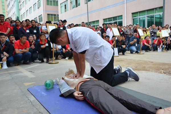 大族元亨光電2018年消防實(shí)戰(zhàn)演習(xí)
